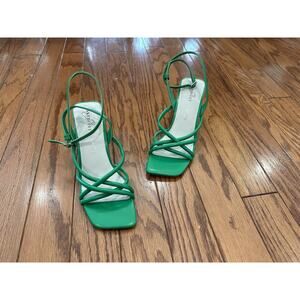 Naked Feet Mood Ankle Strap Sandals in Green Size 8.5 NWOB